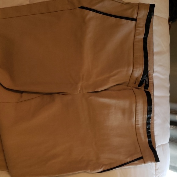 Stretch Pant - Picture 2 of 3